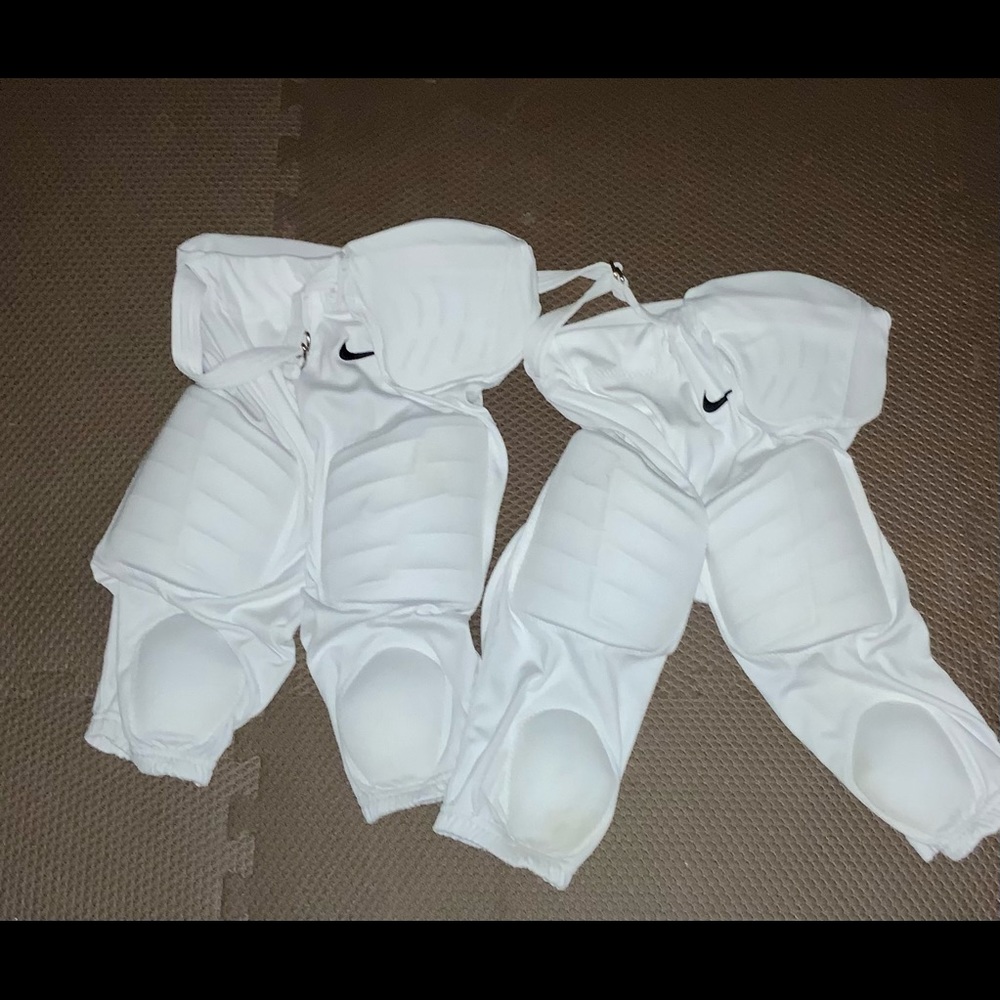 Nike Football training pants, Boys medium (2 pairs)